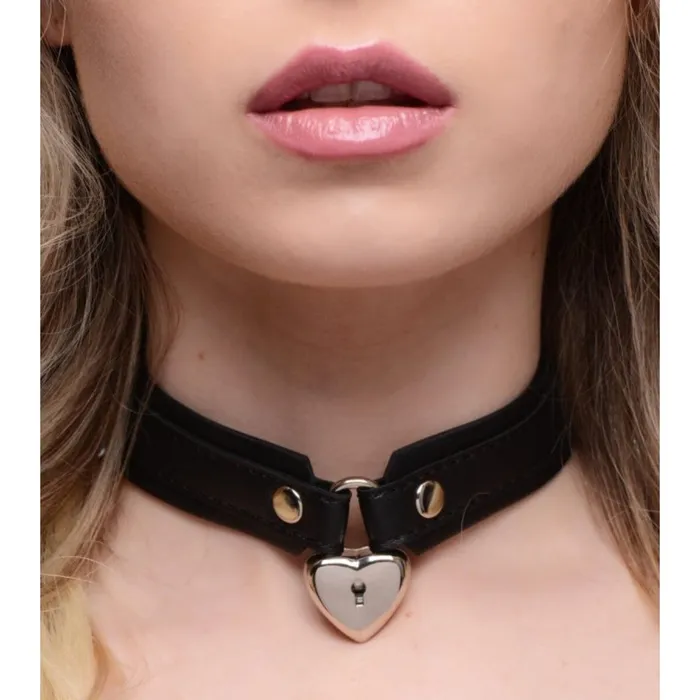 Strict Female Sex Toys Strict Locking Heart Collar with HeartShaped Lock Adjustable PU Leather 2 Keys Included
