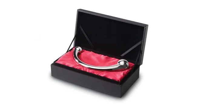 njoy Pure Wand Traveling Tickle Trunk Vibrators