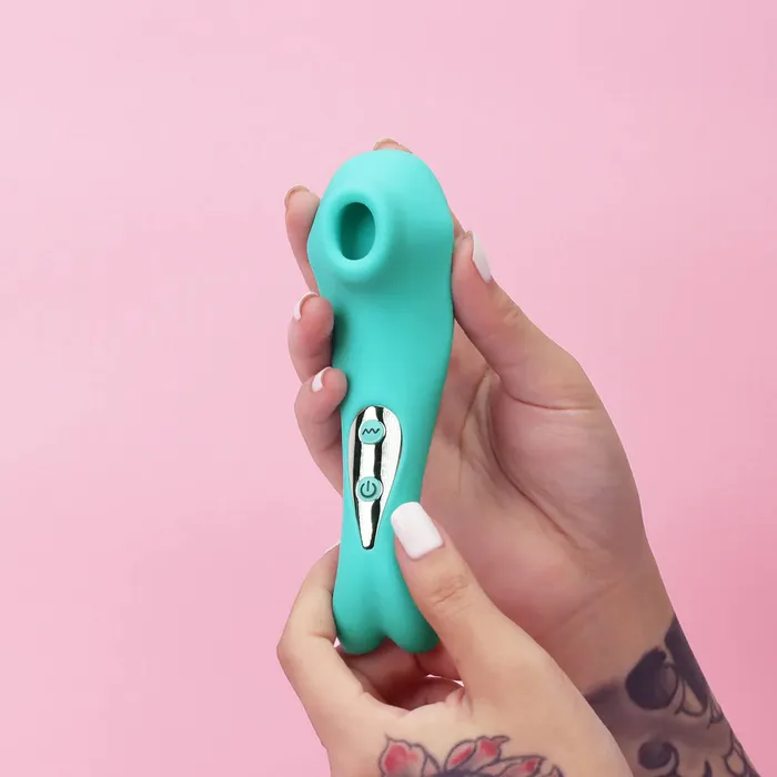 Tracys Dog Female Sex Toys Tracys Dog Clitoral P Cat Sucking Vibrator