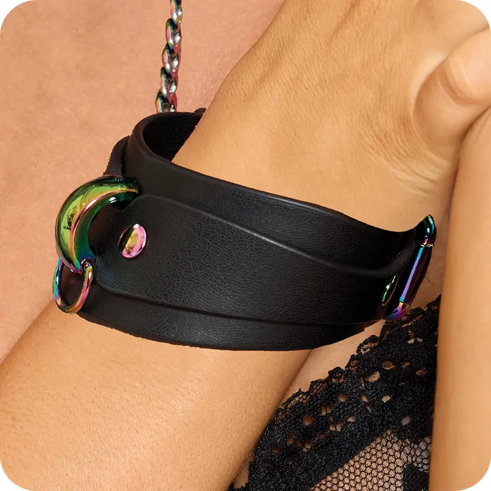 Shots Toys Couples Ouch Venice Collection Hand Cuffs